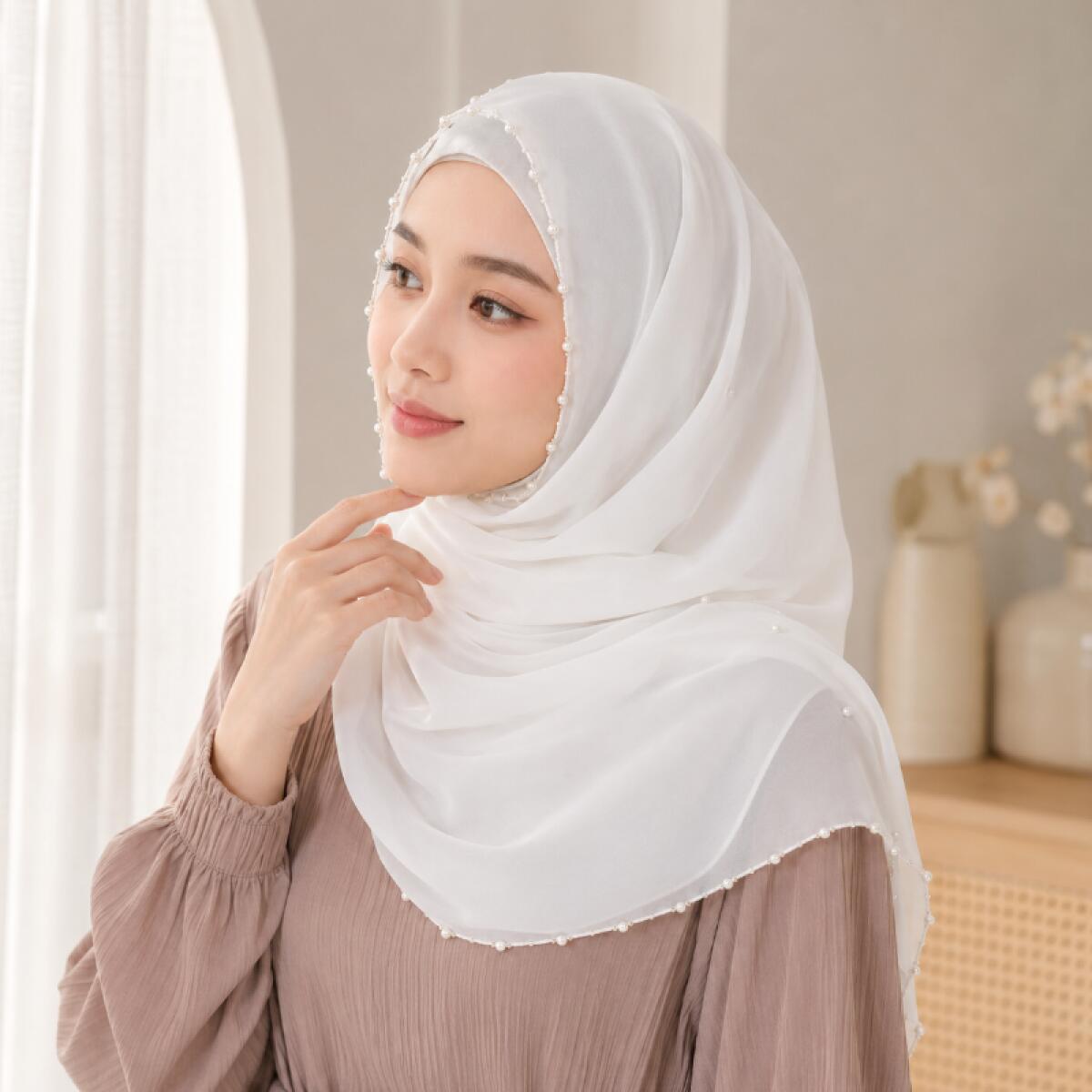 Hijab-Schal aus schlichtem Per – Summer Clothing Hijab Bewertung und Preis